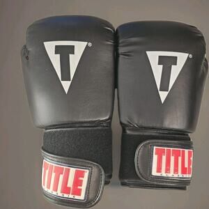 Title Classic Boxing Gloves 12 oz Sparring Fitness